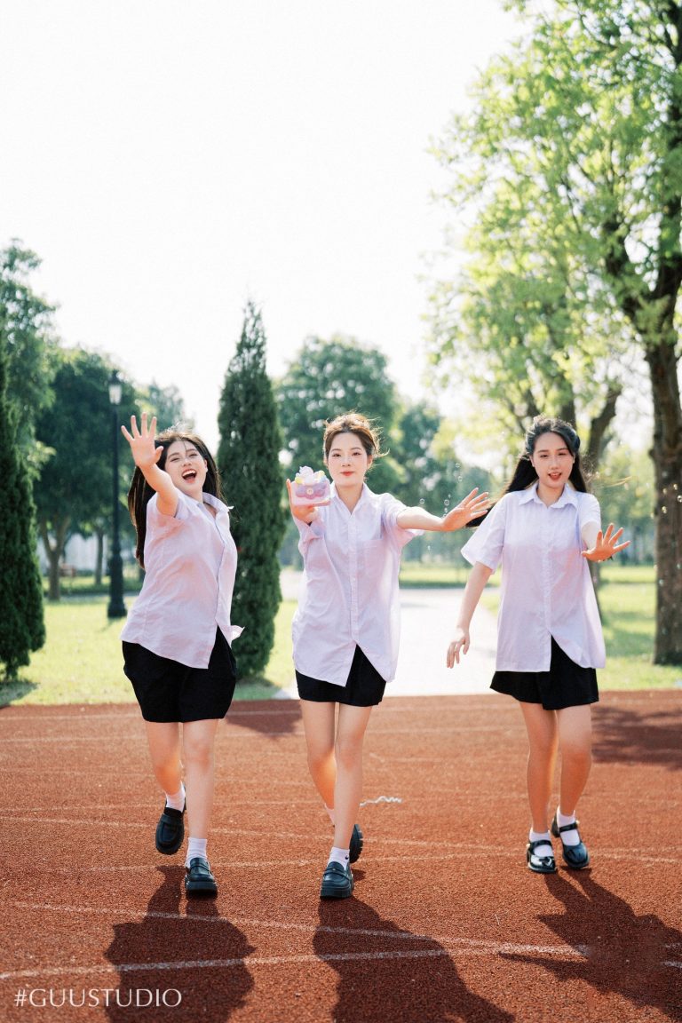 Thuê trang thục kỷ yếu BMT - Buôn Ma Thuột - Đắk Lắk - Guu Kỷ Yếu